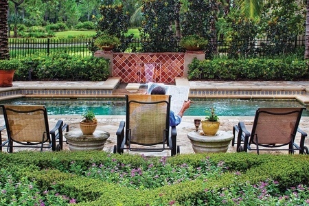 Find peace and exclusivity in our expansive luxury new homes in private neighborhoods.-1