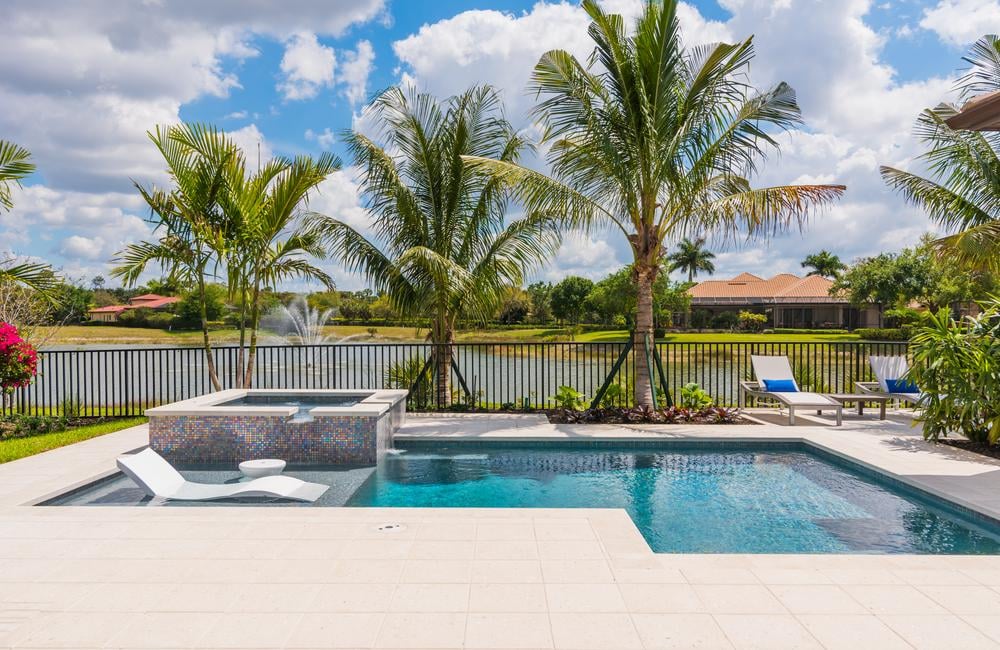 outdoor pool and lounge spa in southwest florida naples