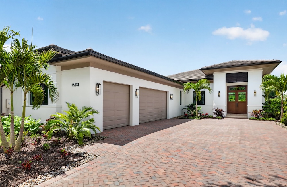 Lynford_CAB15__Front Exterior 2